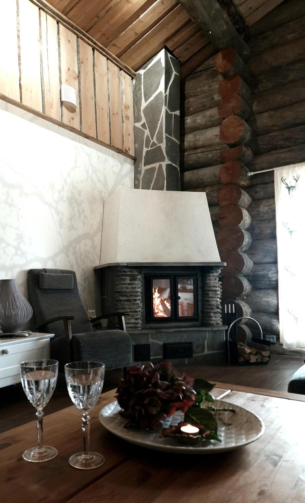Hotel Napapiirin Jaervilomat à Luukonniemi Extérieur photo