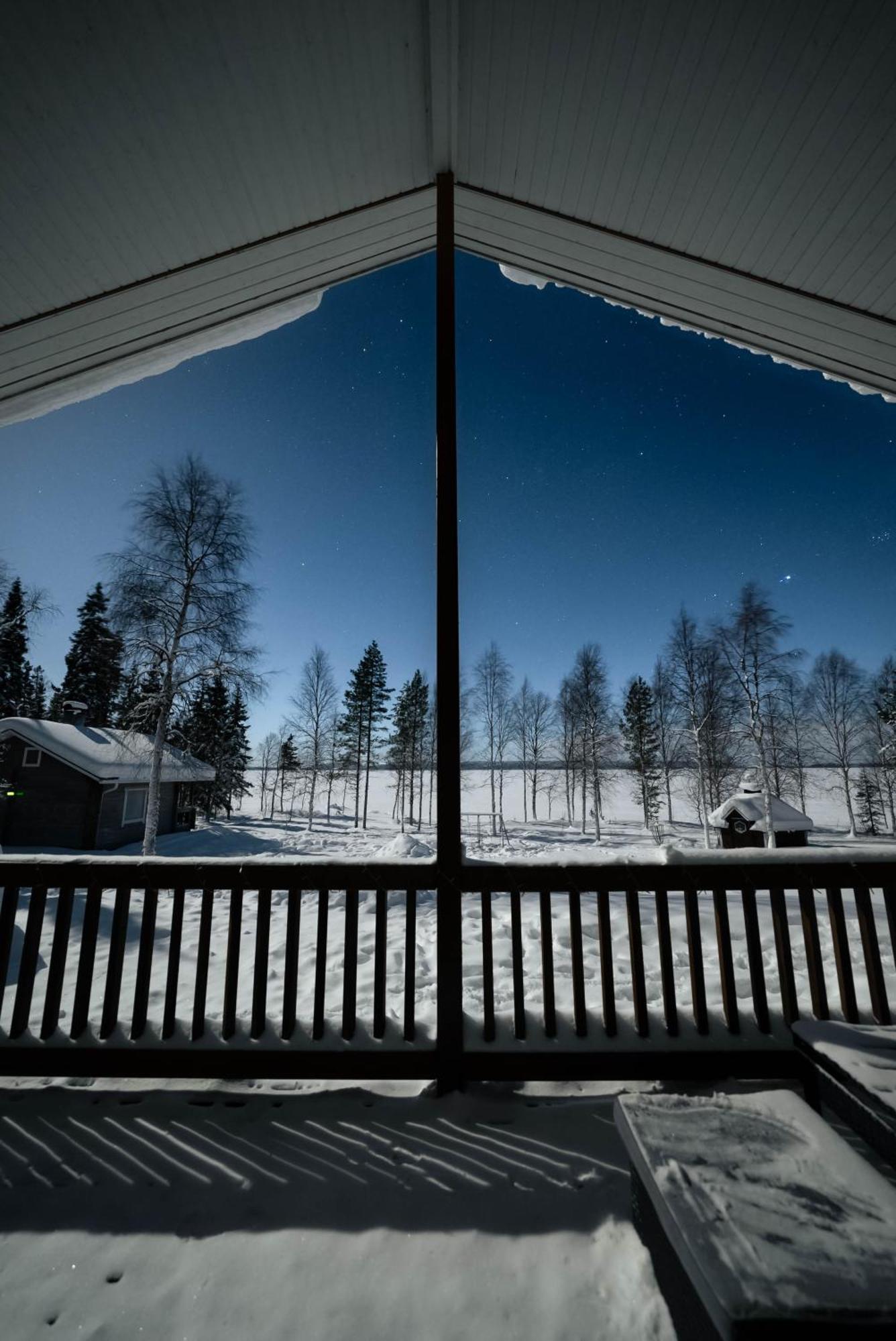 Hotel Napapiirin Jaervilomat à Luukonniemi Extérieur photo