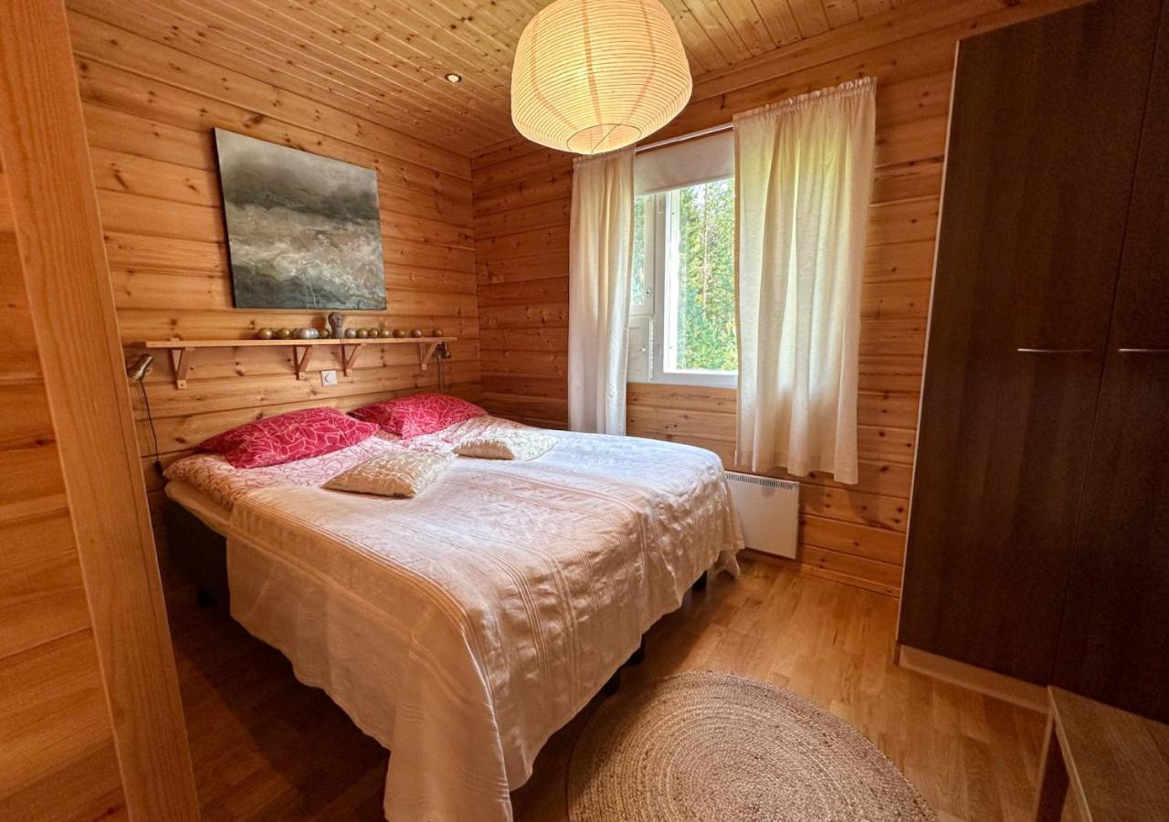 Hotel Napapiirin Jaervilomat à Luukonniemi Extérieur photo