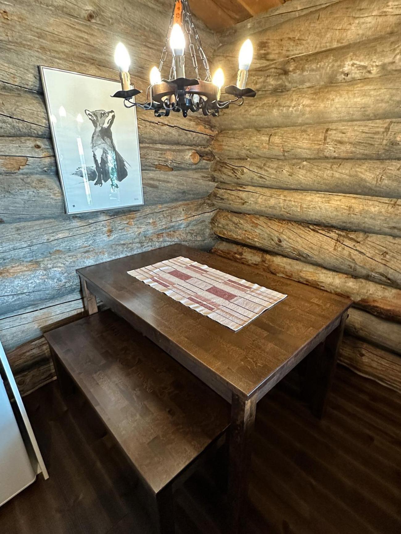 Hotel Napapiirin Jaervilomat à Luukonniemi Extérieur photo