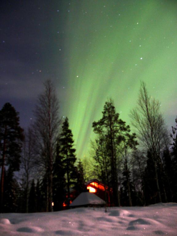Hotel Napapiirin Jaervilomat à Luukonniemi Extérieur photo